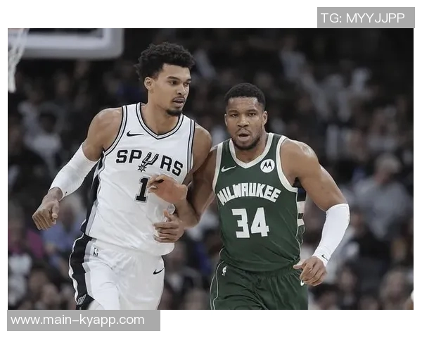 文班谈字母哥未来发展：我无法评判但期待他新篇章的精彩表现